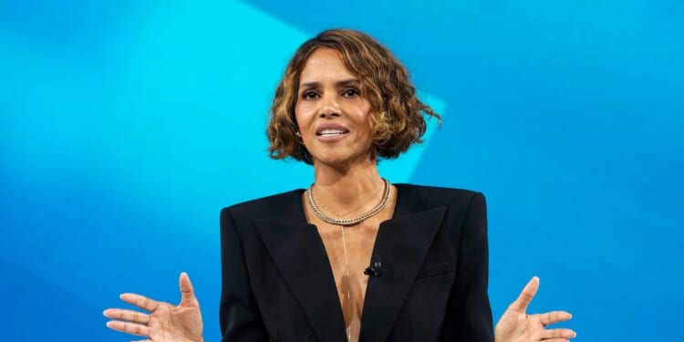 Halle Berry Bashes Gavin Newsom, Says He ‘Should Not Be Our Next President’