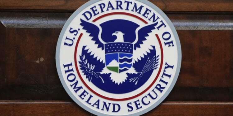 Man arrested in Molotov cocktail attack on ICE building in Los Angeles