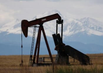 Permitting reform gets some momentum