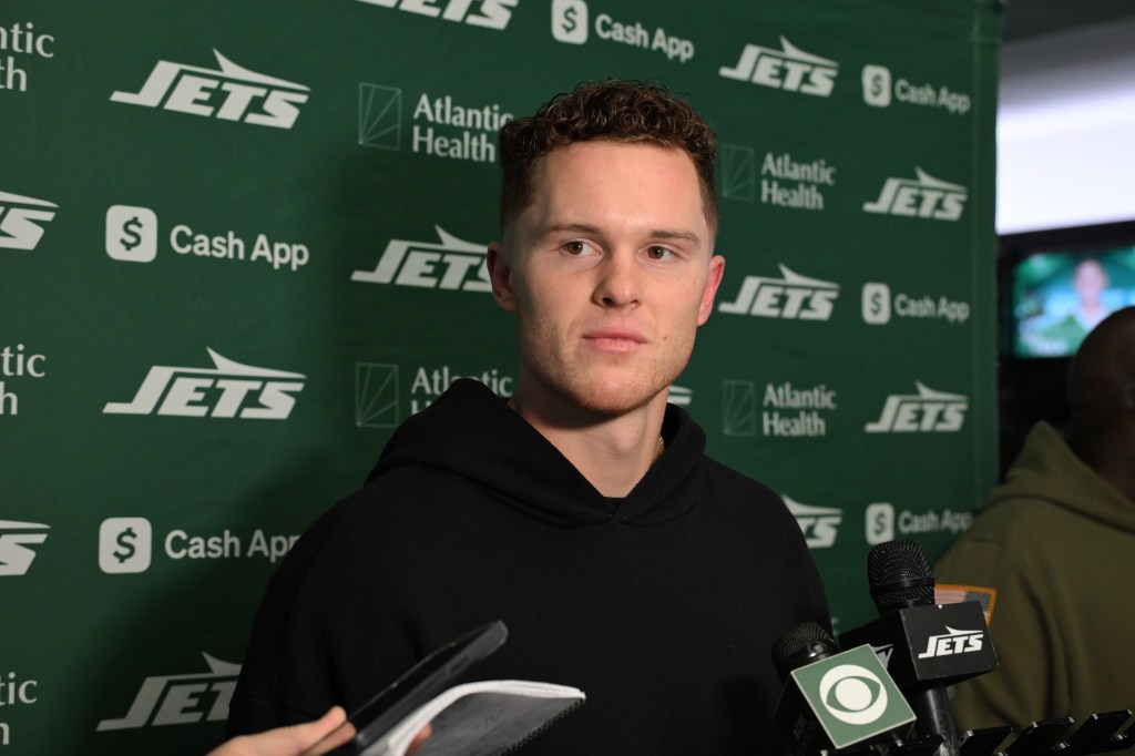Jets quarterback Brady Cook (4) speaks to the media after practice in Florham Park, NJ.