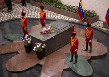 Tomb Kaboom! Minneapolis Socialists March to Protest the U.S. Bombing of Hugo Chávez’s Mausoleum – Twitchy