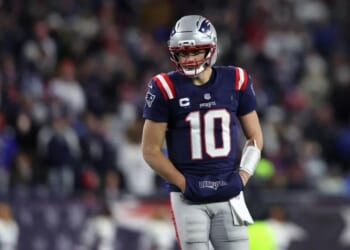 Texans vs. Patriots prediction: Divisional Round picks, odds, best bets for NFL playoffs