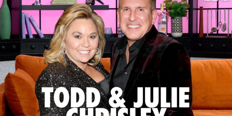 Todd and Julie Chrisley break down 'Masked Singer' elimination — while reflecting on prison experiences — with 'VRT'