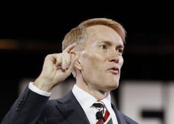 CCP-Controlled Messaging App WeChat Used for ‘Coordination Among Chinese Criminal Networks’ in US, Sen Lankford Writes to Trump