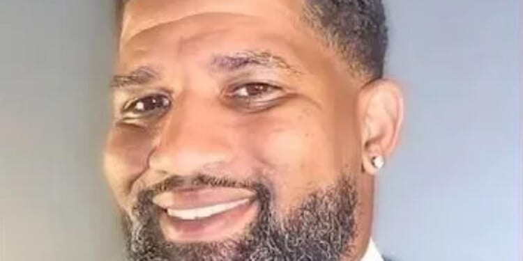 School counselor found dead after allegedly sending flirty texts to teen