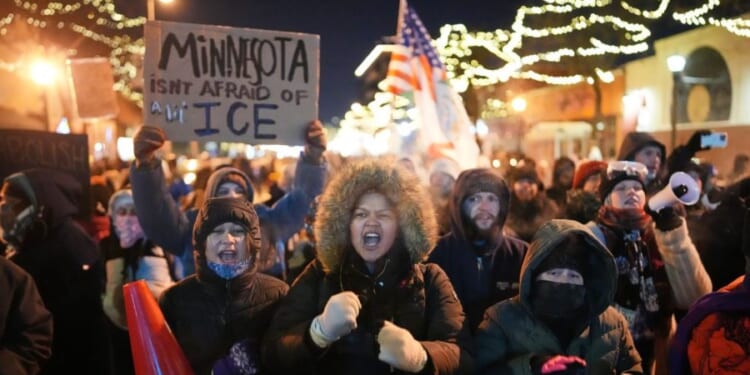 ACLU asks court to reinstate restrictions on federal agents in Minnesota after shooting