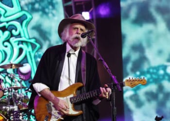 Bob Weir, Grateful Dead Co-Founder Who Birthed A New Generation Of Fans, Dead At 78