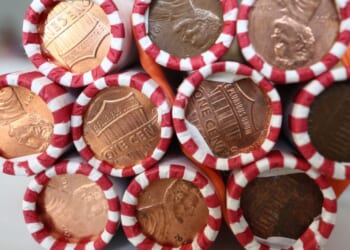 Discount retailer asks customers for rolled coins, offers 'crazy' gift cards deal