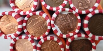 Discount retailer asks customers for rolled coins, offers 'crazy' gift cards deal