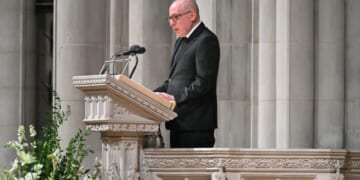 Ex-Cheney physician says Trump aspirin regimen 'makes no sense'