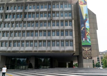 Healthcare group projects anti-RFK Jr. messages onto HHS building