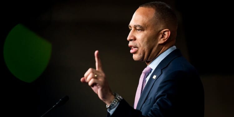 Jeffries not ruling out impeaching Kristi Noem if Democrats win House