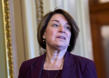 Klobuchar calls for investigation into ICE shooting