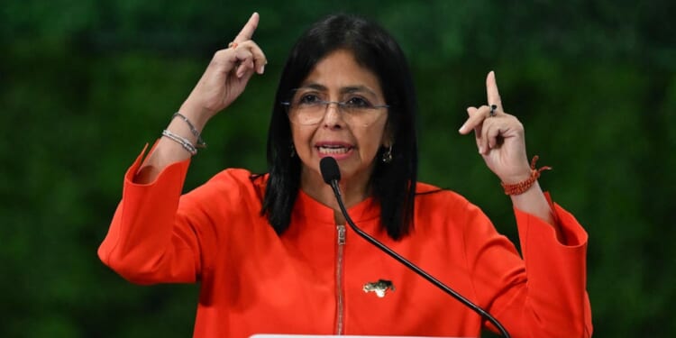 Maduro’s No. 2 Drops Tough Talk, Offers Cooperation With United States