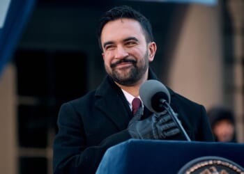 Mamdani signs EO to undo Eric Adams's orders since his indictment