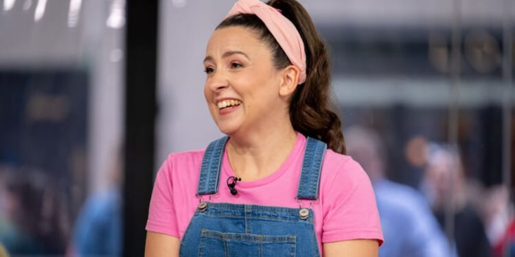 Ms. Rachel Isn’t The Innocent YouTuber You Think She Is