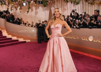 Nikki Glaser cracks CBS News, Epstein jokes during Golden Globes