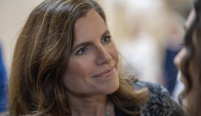 Oversight Committee Tables Motion to Subpoena Rep. Ilhan Omar's Immigration Records – Twitchy