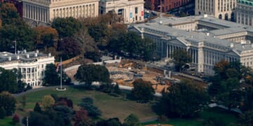 Panel postpones Trump ballroom review