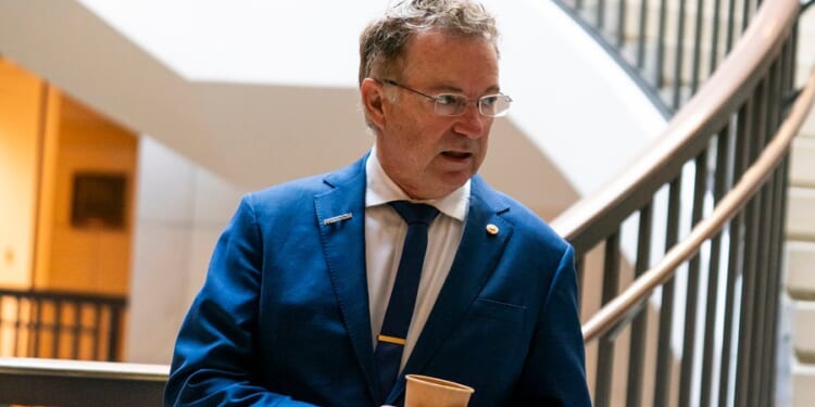 Paul: Lindsey Graham was behind Trump’s decision to topple Maduro