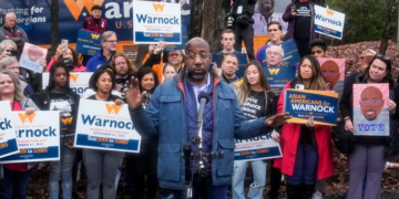 Raphael Warnock Makes Pilgrimage to Pay Respects to the Dem Party’s Latest ‘Saint’ – Twitchy