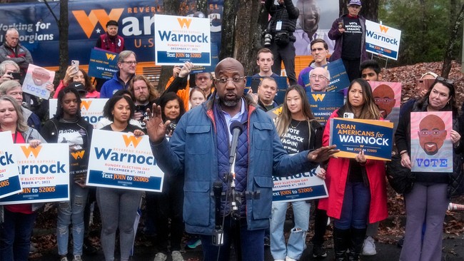 Raphael Warnock Makes Pilgrimage to Pay Respects to the Dem Party’s Latest ‘Saint’ – Twitchy