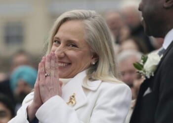 Spanberger calls for unity as she becomes Virginia's first female governor