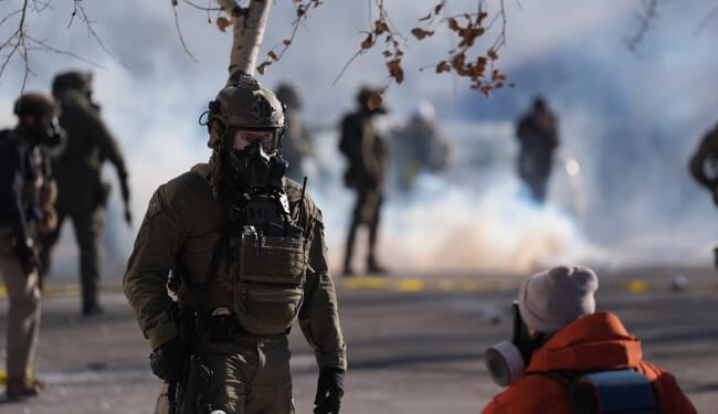 Tensions High After U.S. Border Patrol Shoots Armed Assailant in Minnesota – Twitchy