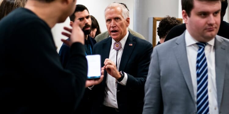 Tillis says Noem should be 'out of a job' over Minneapolis response
