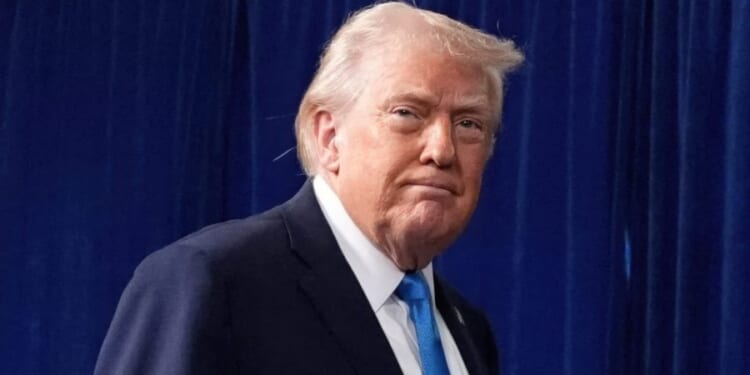 Trump calls for one-year 10 percent cap on credit card interest rates