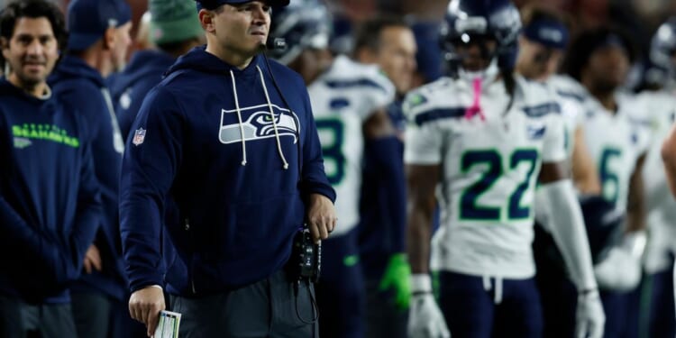 Seahawks' Mike Macdonald ready for national close-up