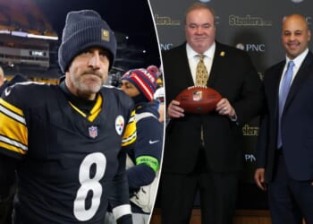 Steelers leaving door 'open' for Aaron Rodgers' return