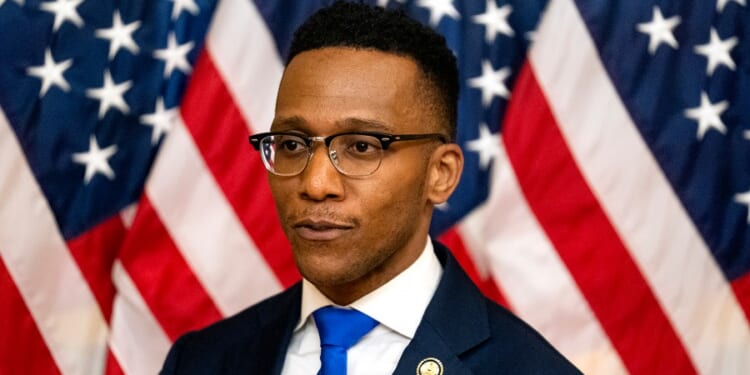 Texas Democrat sworn in to House, shrinking GOP margin to 1 vote