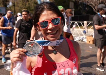 LA Marathon gives quitters medals