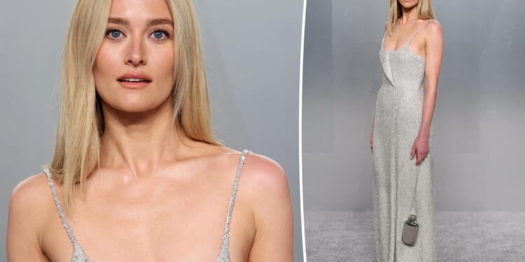 Sarah Pidgeon honors Carolyn Bessette Kennedy in Calvin Klein on the Vanity Fair Oscars Party 2026 red carpet