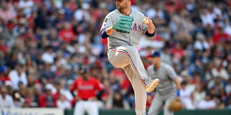 Red Sox re-negotiated contract with new reliever Danny Coulombe