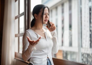 My alcoholic ex-boyfriend is stalking me