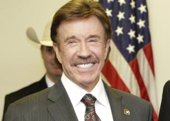 Chuck Norris Hospitalized? Nah, Hawaii Had a Chuck Norris Emergency – The Internet's 2007 Revival Is Peak – Twitchy