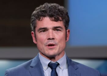 FBI investigating Kent over allegedly leaking classified information 