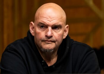 Fetterman: ICE officers seem to have 'enhanced some kinds of performance' at airports