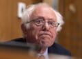 'Fight the Oligarchy' Bernie Sanders Caught in First Class While Government Workers Left Hanging – Twitchy