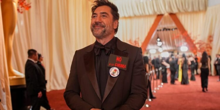 Javier Bardem sports anti-war pin, says 'free Palestine' at Oscars