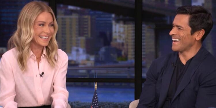 Kelly Ripa Cites People Watching As The Reason To Dine Alone: “I Will Lock In On Conversations and In My Mind, I Know What’s Happening There”