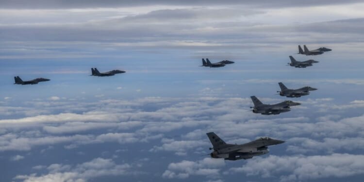 Kuwait 'mistakenly' shoots down 3 US F-15s: Pentagon