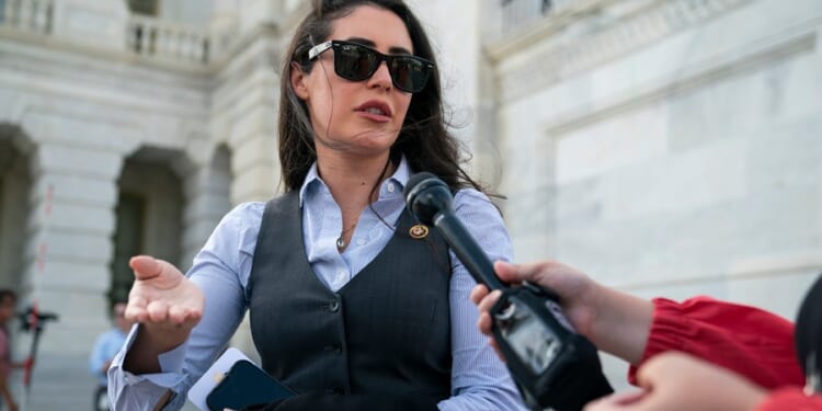 Luna slams Graham for comments about US troops