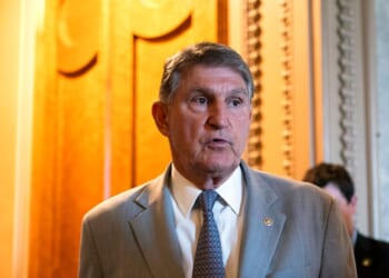 Manchin urges Democrats to 'stand up' to Senate GOP amid push to nix filibuster