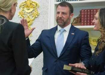 Markwayne Mullin sworn-in as DHS secretary