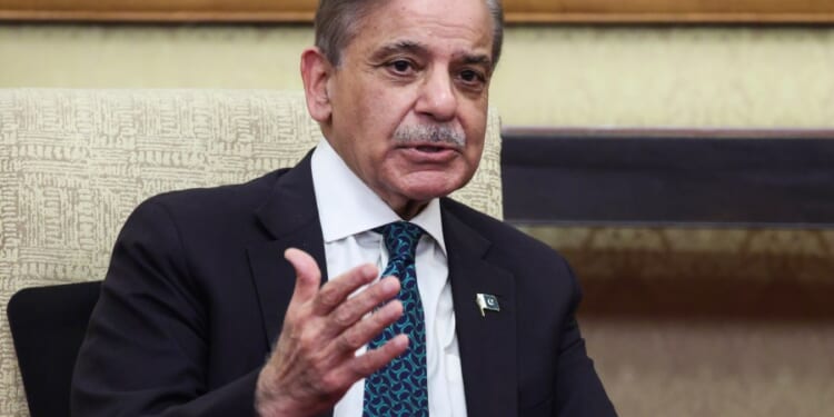 Pakistani leader working toward 'conducive environment' for US-Iran peace talks