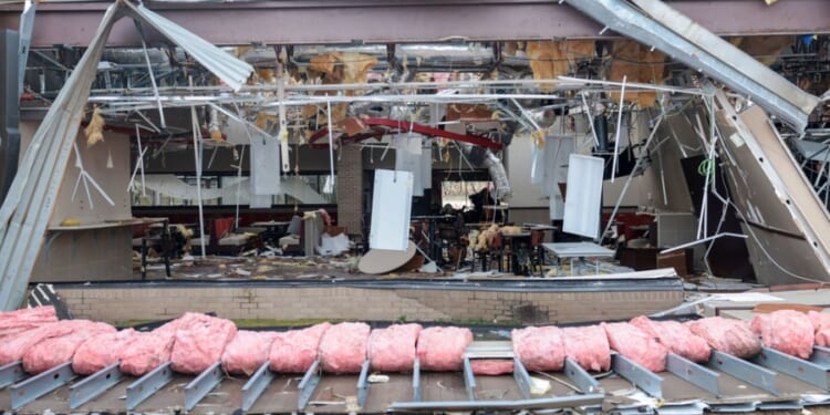 Tornadoes kill 6 people in Michigan and Oklahoma as powerful storms hit nation's midsection