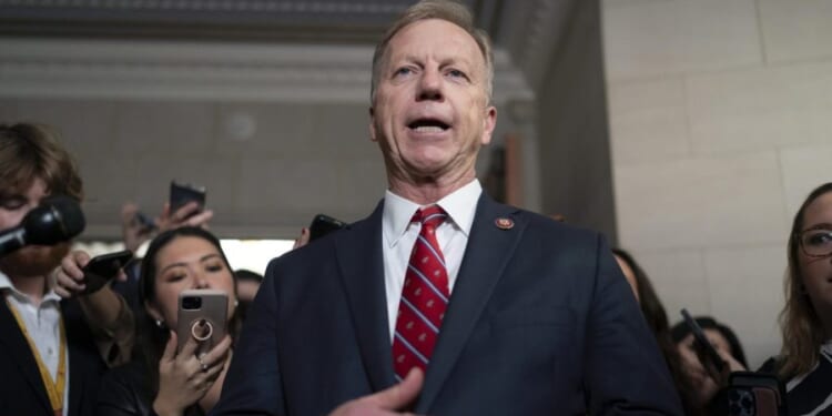 Trump endorses Hern for Mullin's Oklahoma Senate seat